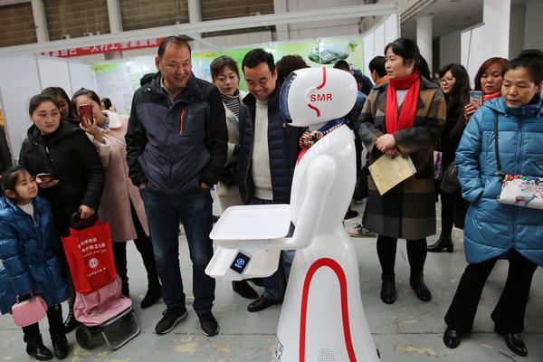 一顆蘋果by美華講的什么