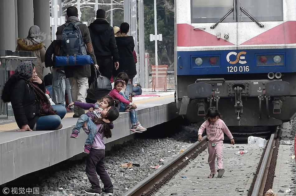 《以身還債》在線觀看