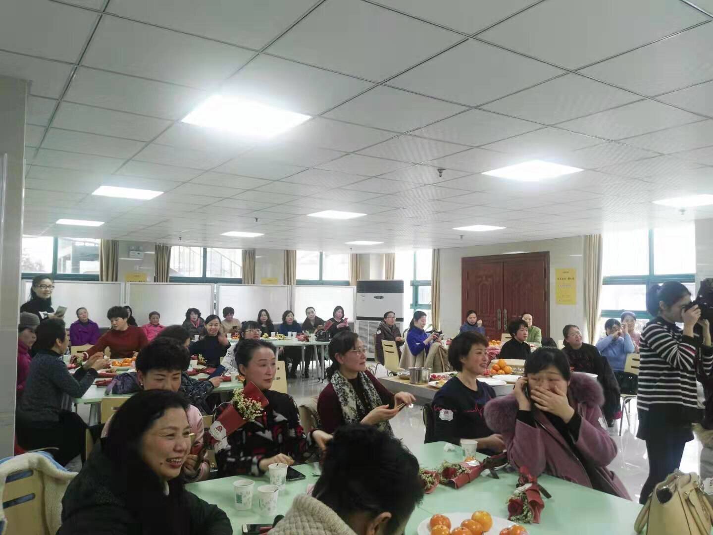 《廢都(海外版)》pdf