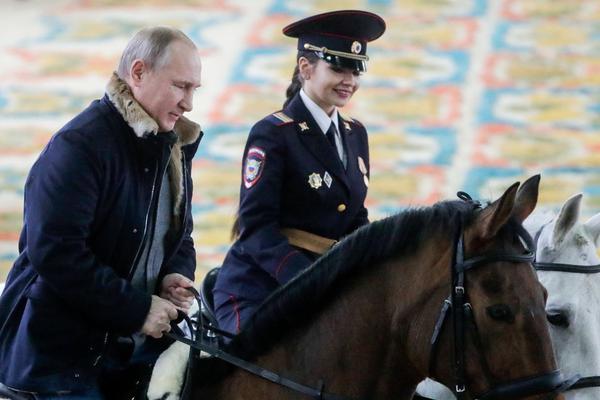 《絕對(duì)領(lǐng)地》by秦柒